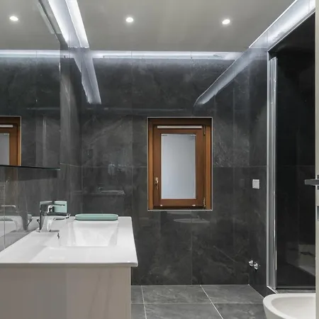 Brera Luxury Near Duomo With Wifi Mediolan